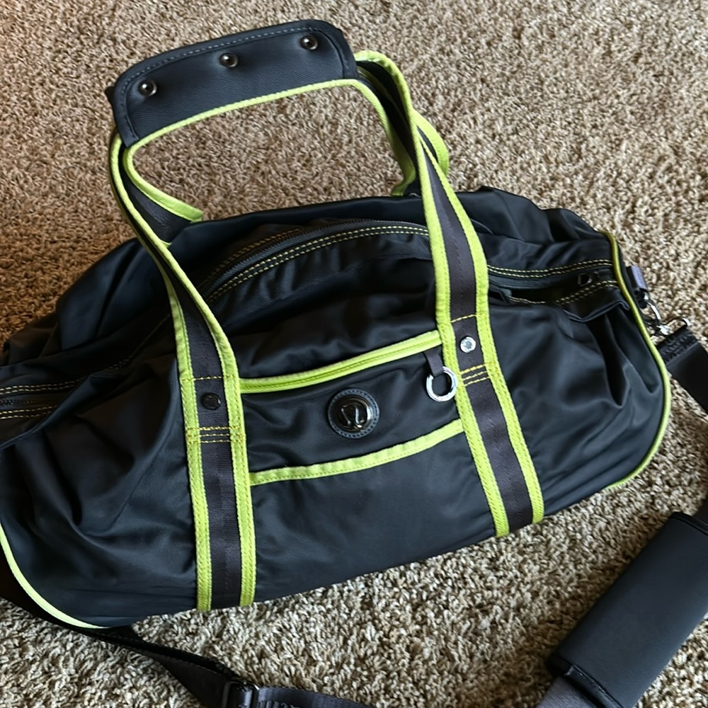 LuluLemon Gym Bag(possibly yoga)